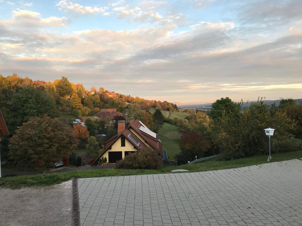 فندق لوفنغنفي  Landgasthof Alpenblick An Der Wutachschlucht Sudschwarzwald المظهر الخارجي الصورة